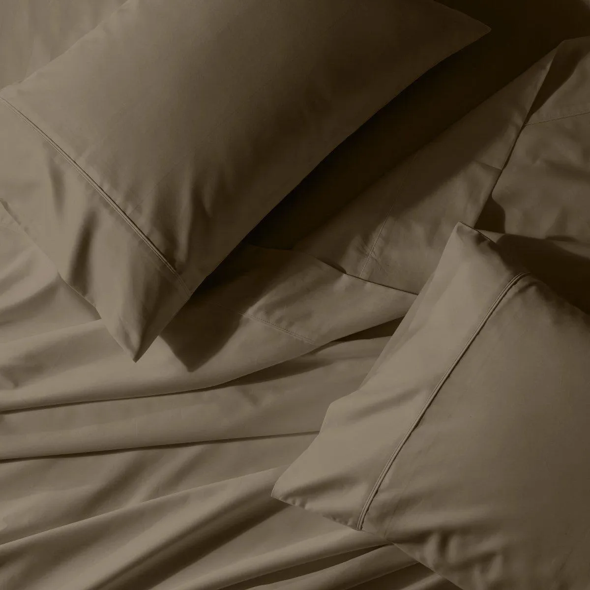 Wrinkle-Free 650 Thread Count Cotton Blend Solid Sheet Set